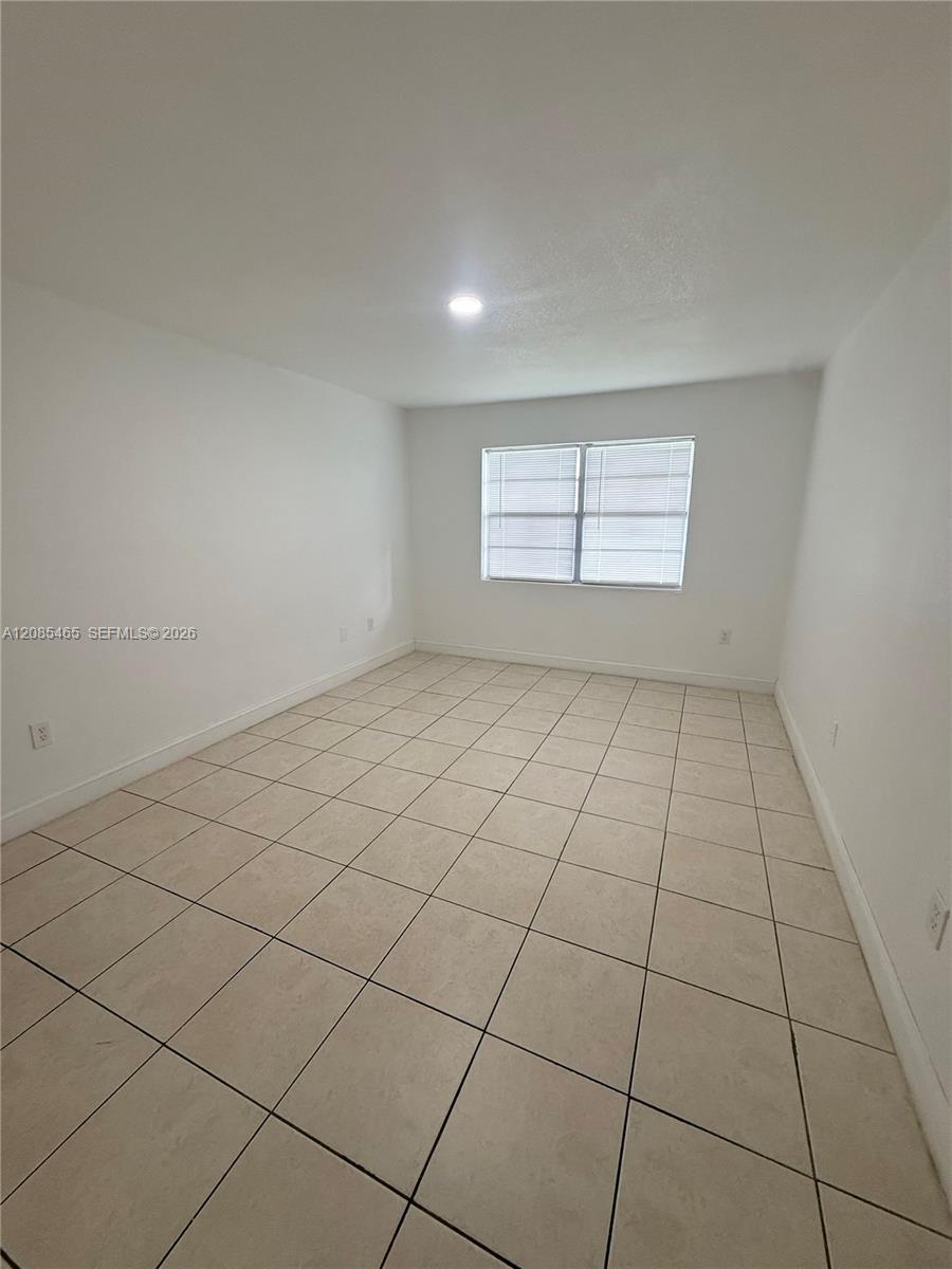 615 NW 177th St # 207 — Photo 4