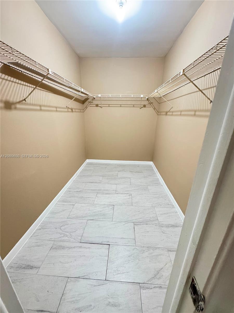 3129 Oakland Shores Dr # A109 — Photo 2