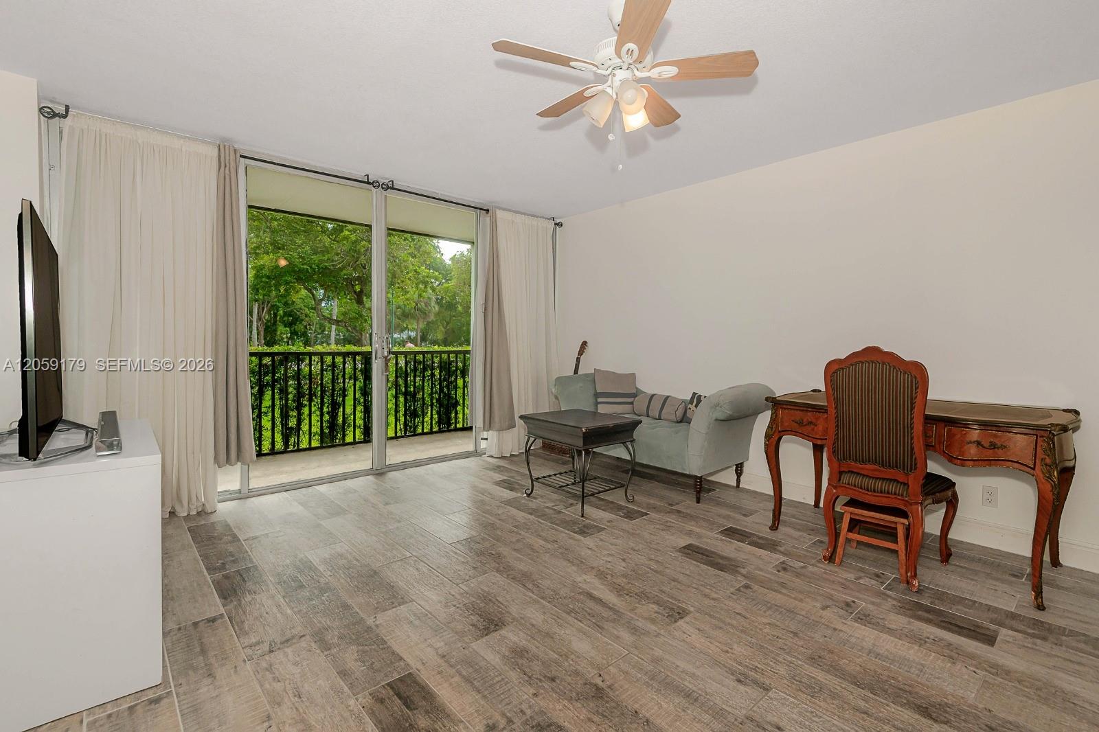 3401 N Country Club Dr # 117, Aventura FL 33180