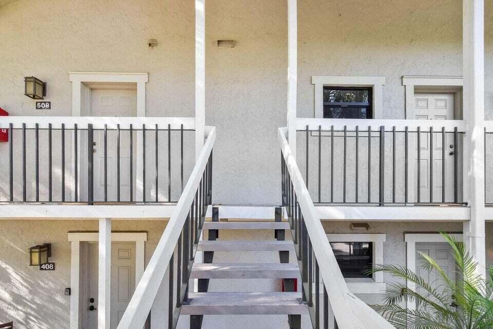11863 Wimbledon Circle # 508, Wellington FL 33414