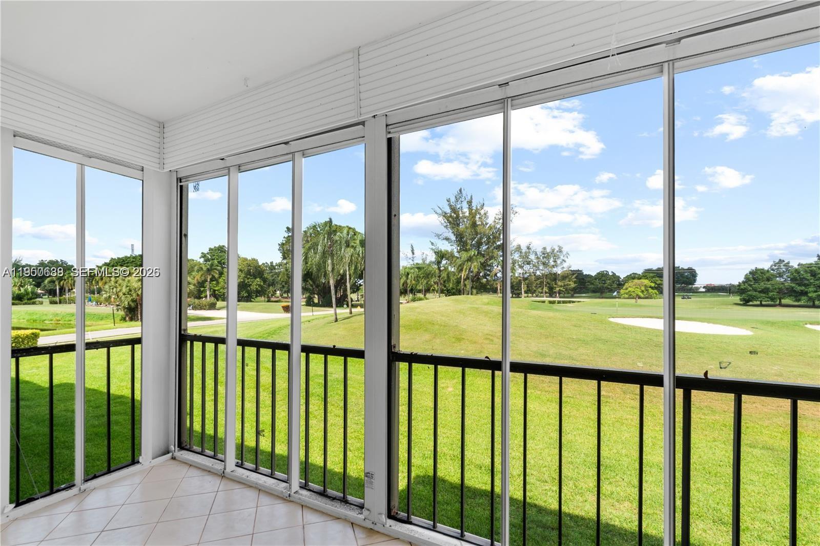 9220 S Hollybrook Lake Dr # 208, Pembroke Pines FL 33025