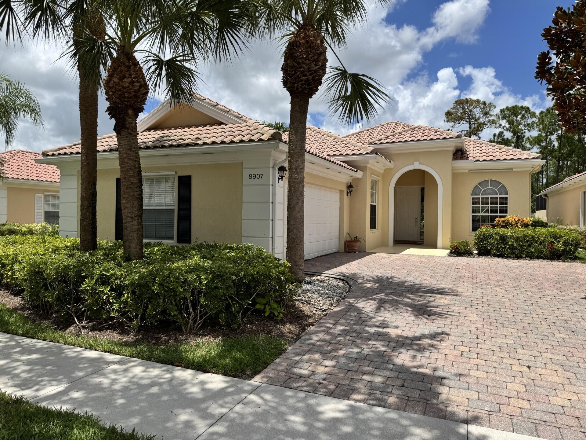 8907 Oldham Way, Palm Beach Gardens FL 33412