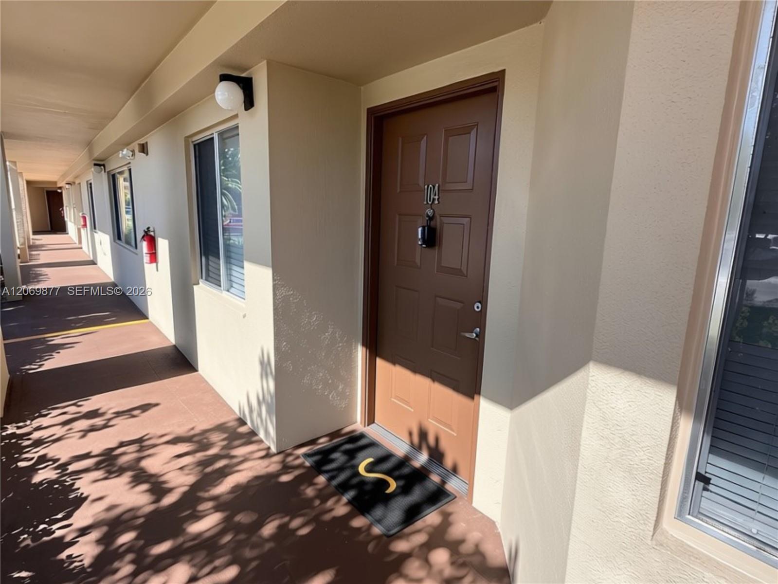 1301 SW 142nd Ave # H — Photo 4