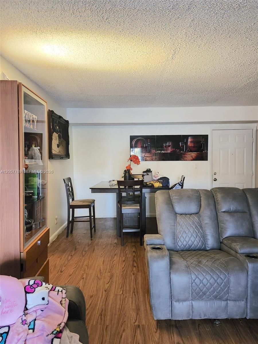 18101 NW 68th Ave # D101 — Photo 5