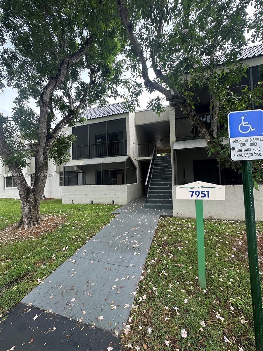 7951 SW 104th St # 209D, Miami FL 33156