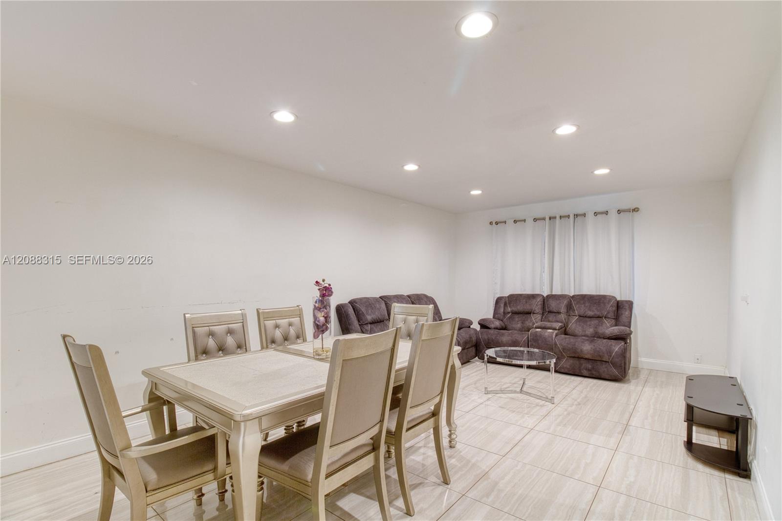 5160 SW 40th Ave # 4D — Photo 5
