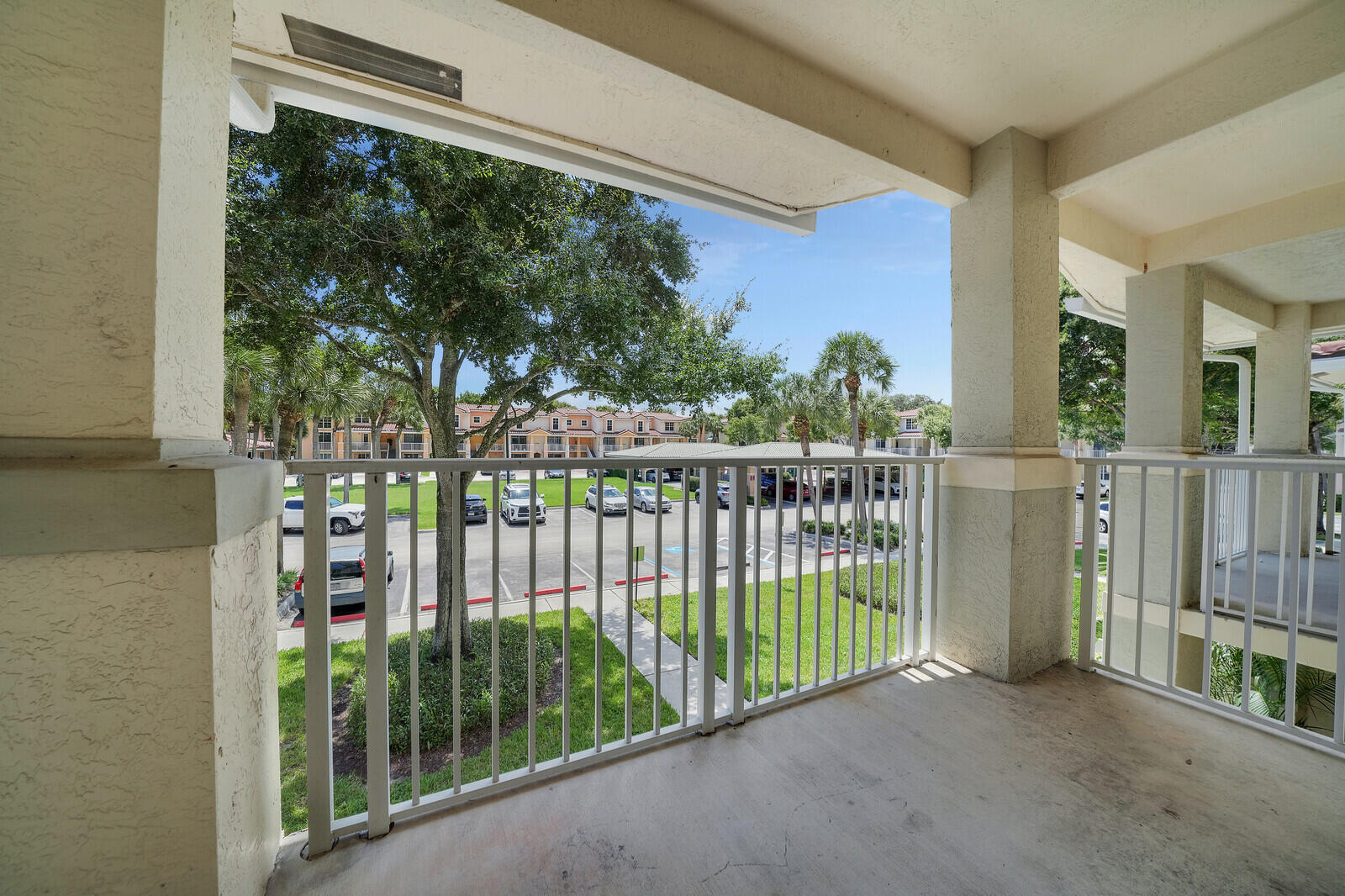 1054 University Boulevard # 21 — Photo 4