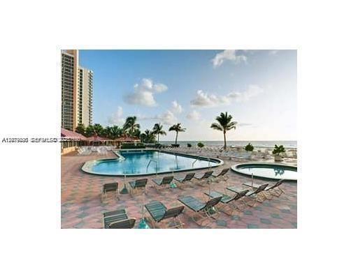 19201 Collins Ave # 748 — Photo 4