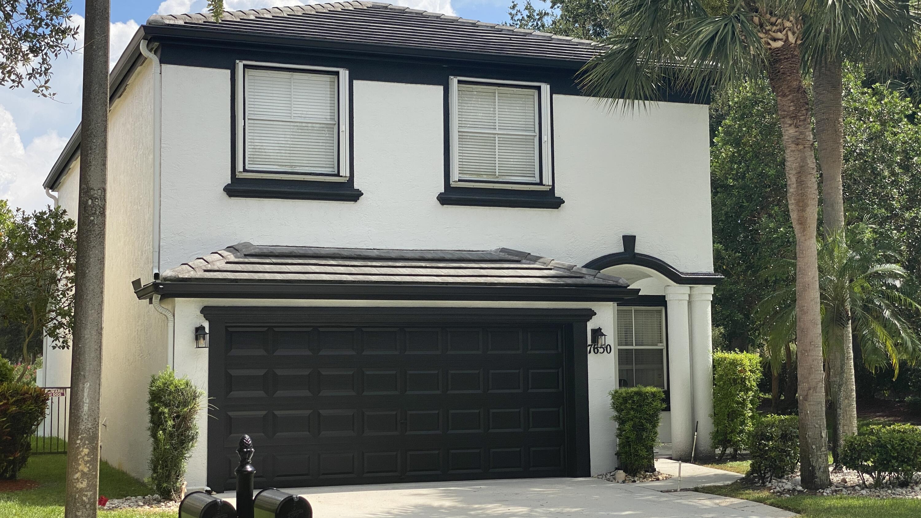 7650 OAK GROVE Circle — Photo 4