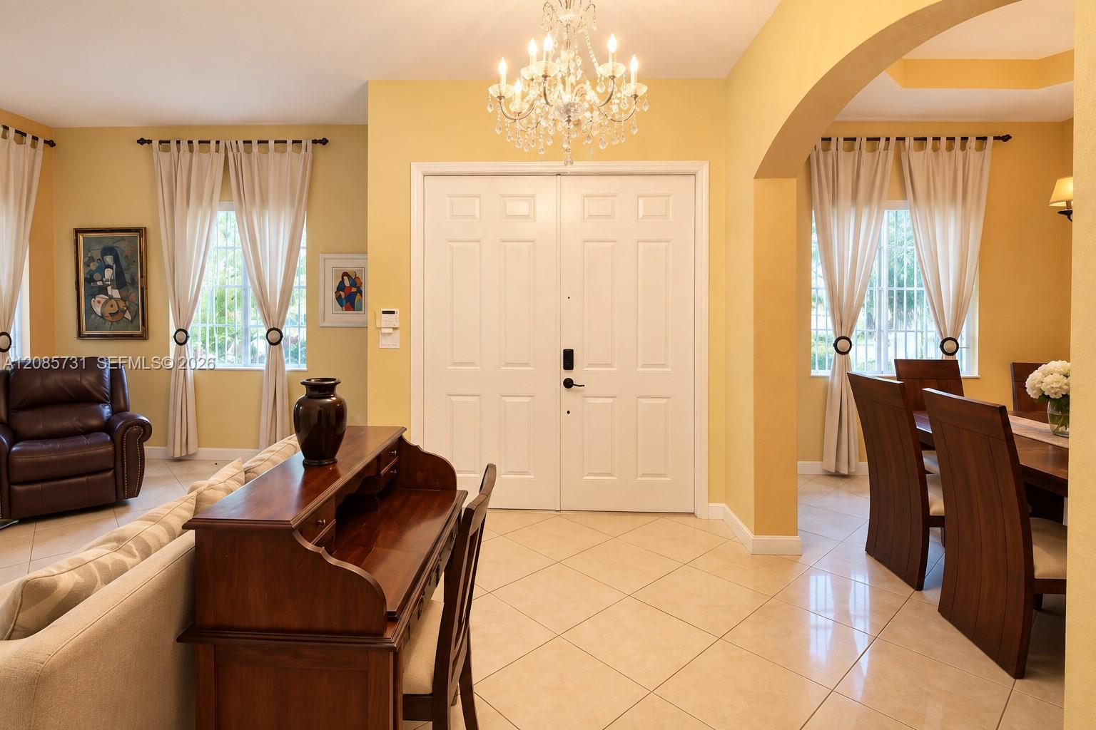 22023 SW 95th Pl — Photo 2