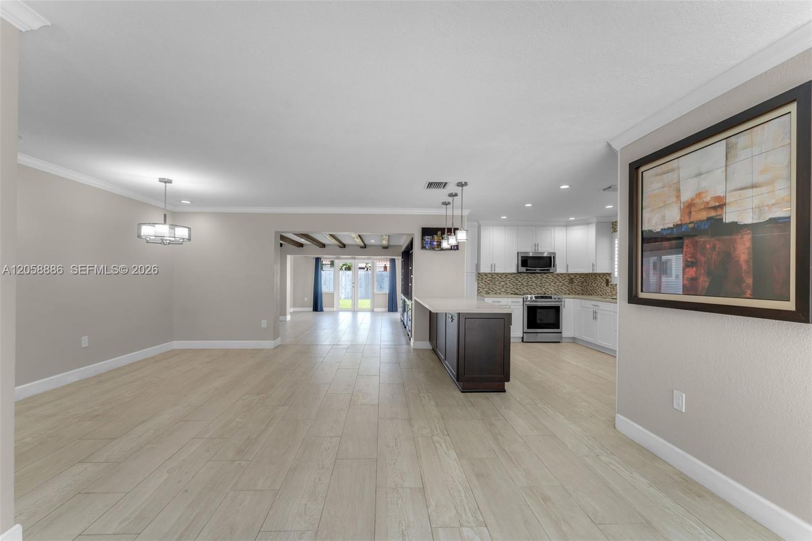 1310 SW 92nd Ave — Photo 3
