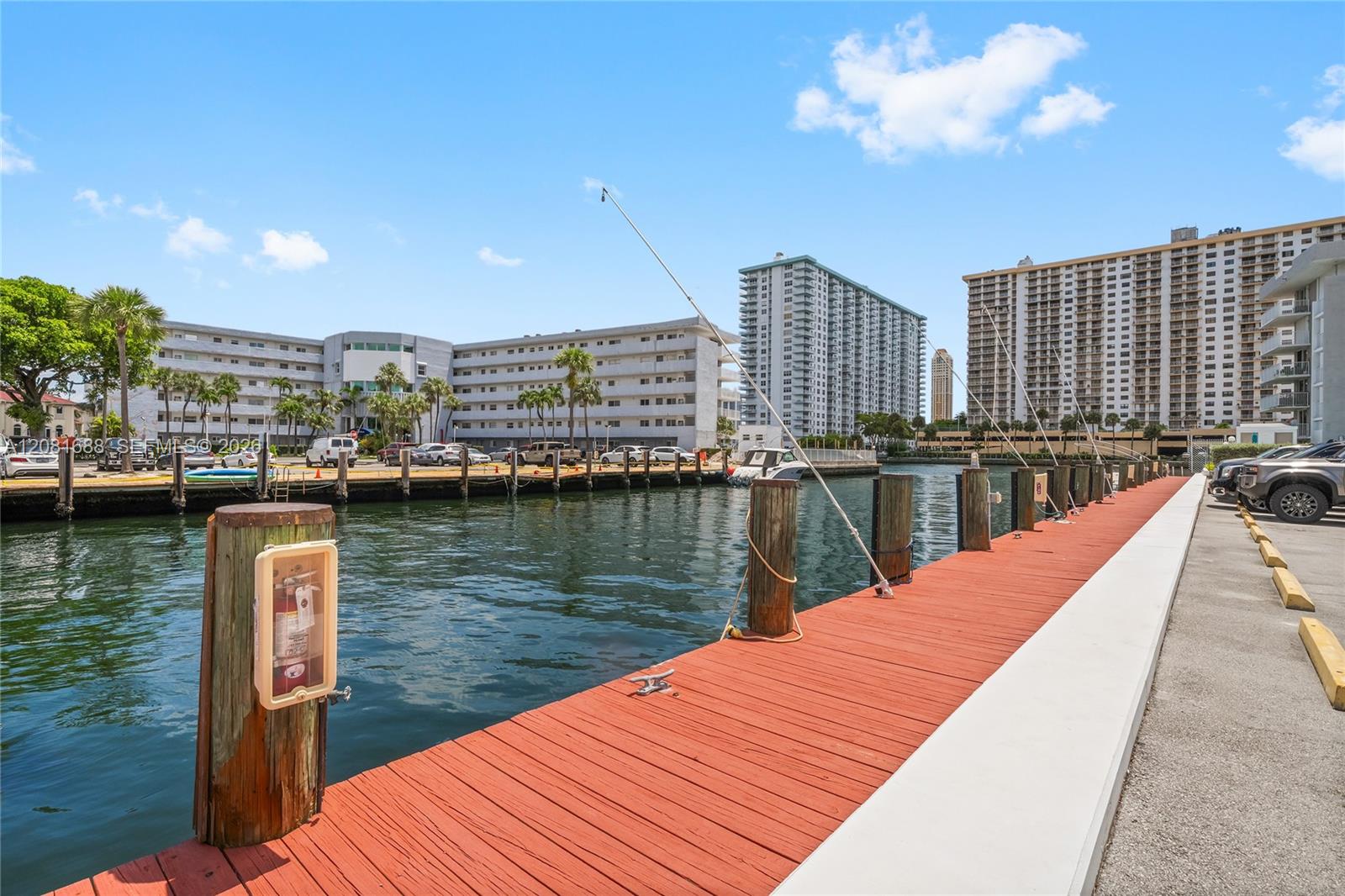 4000 NE 169th St # 607 PLUS 30 FT DOCK — Photo 3