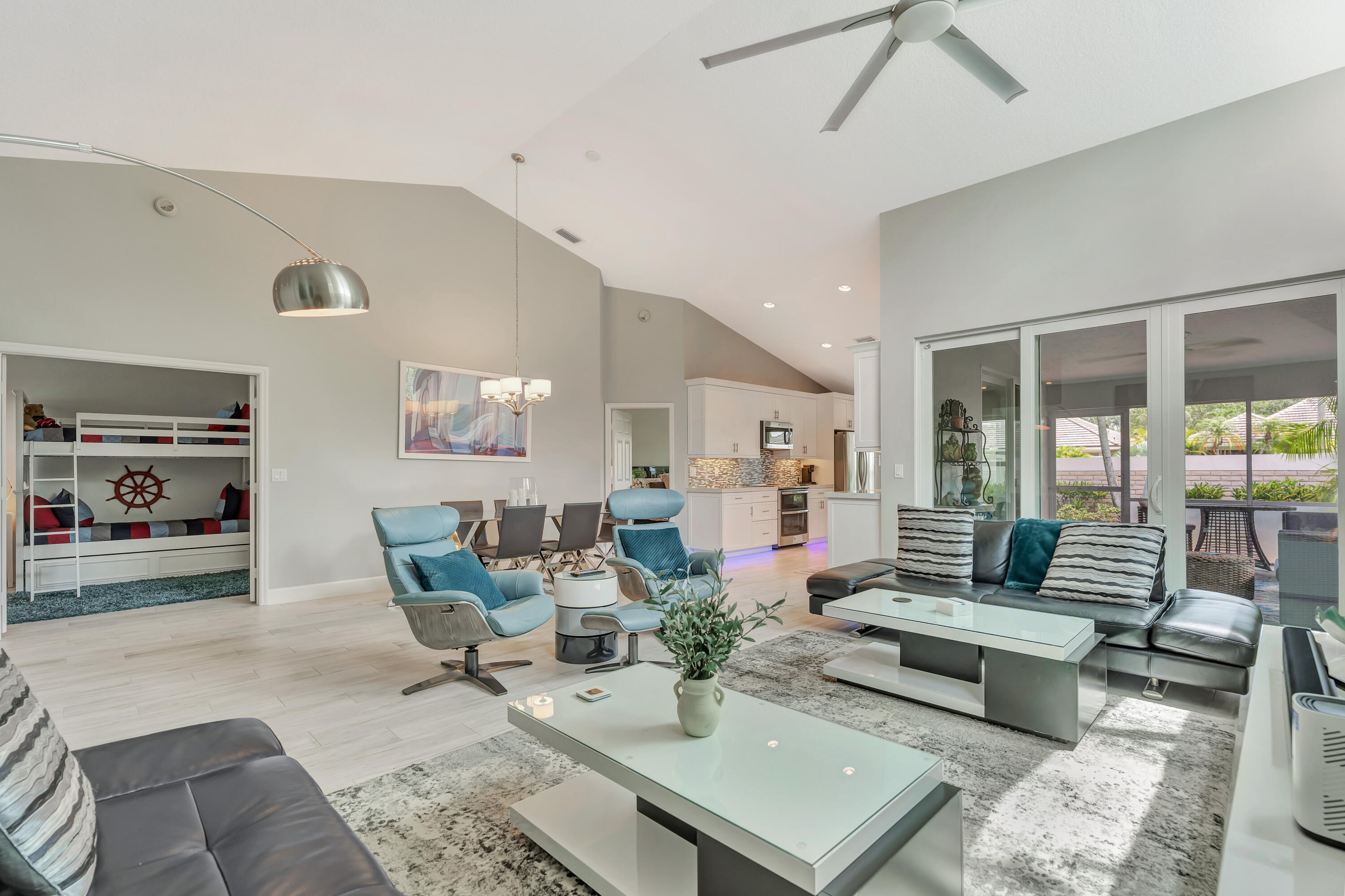 204 Sabal Palm Lane — Photo 3