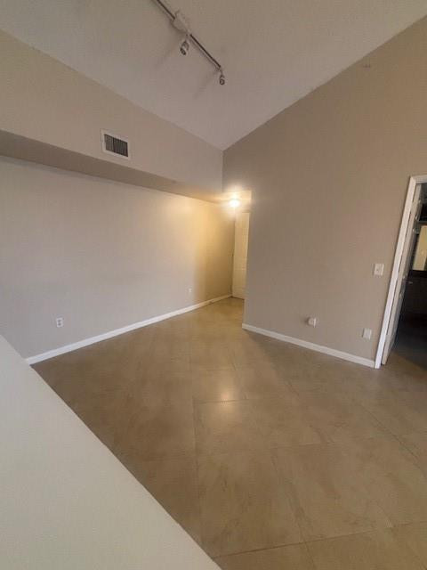 2640 S UNIVERSITY Drive # 305 — Photo 3