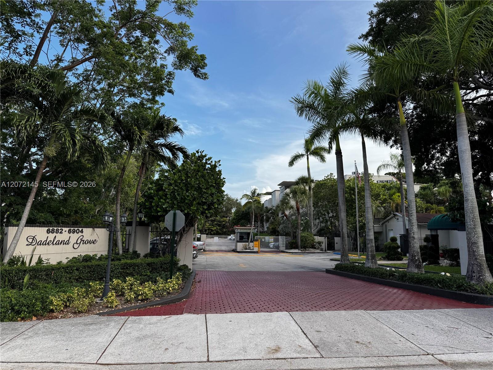 6900 N Kendall Dr # A403 — Photo 2
