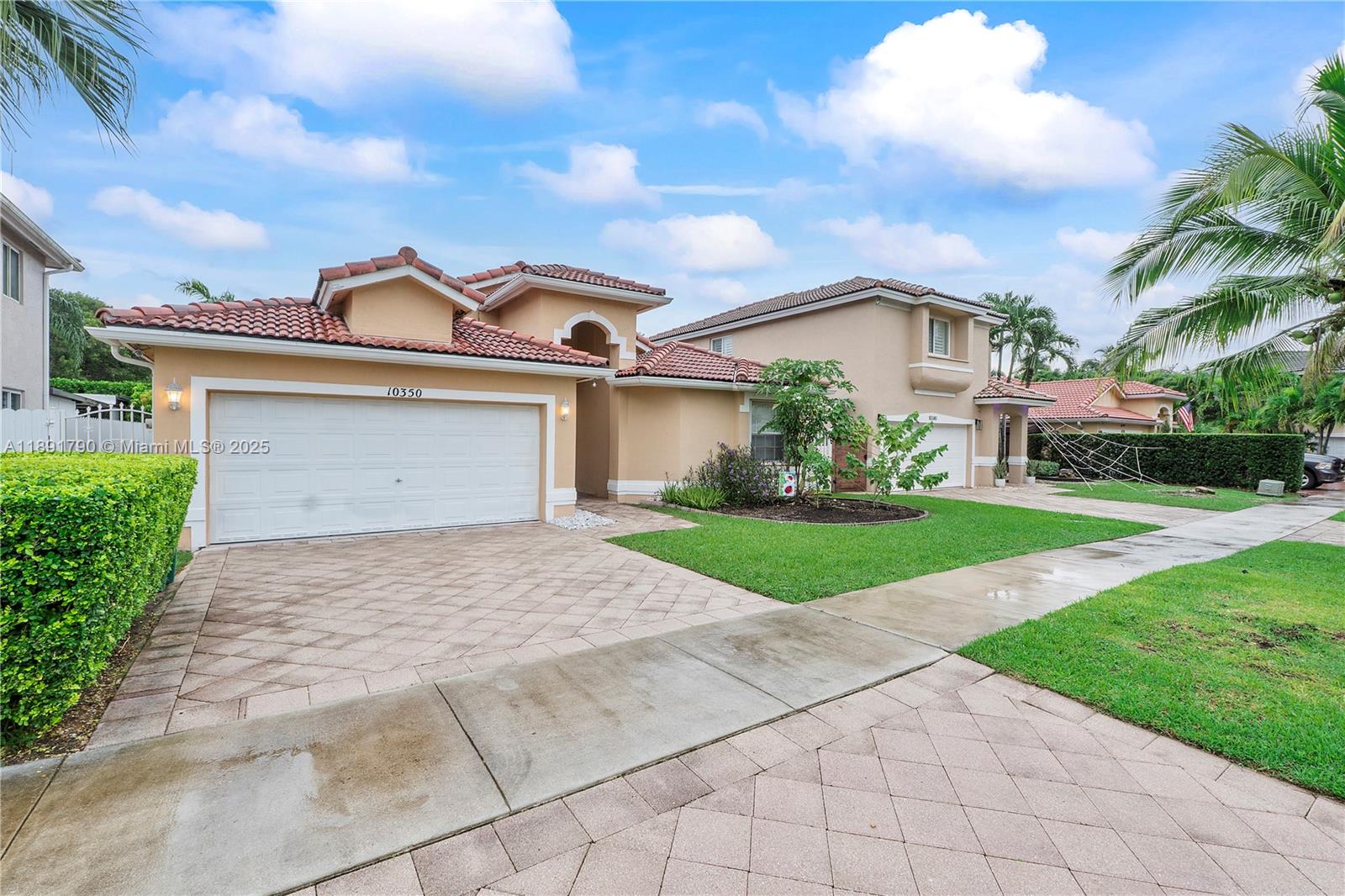 10350 SW 166th Ct — Photo 3