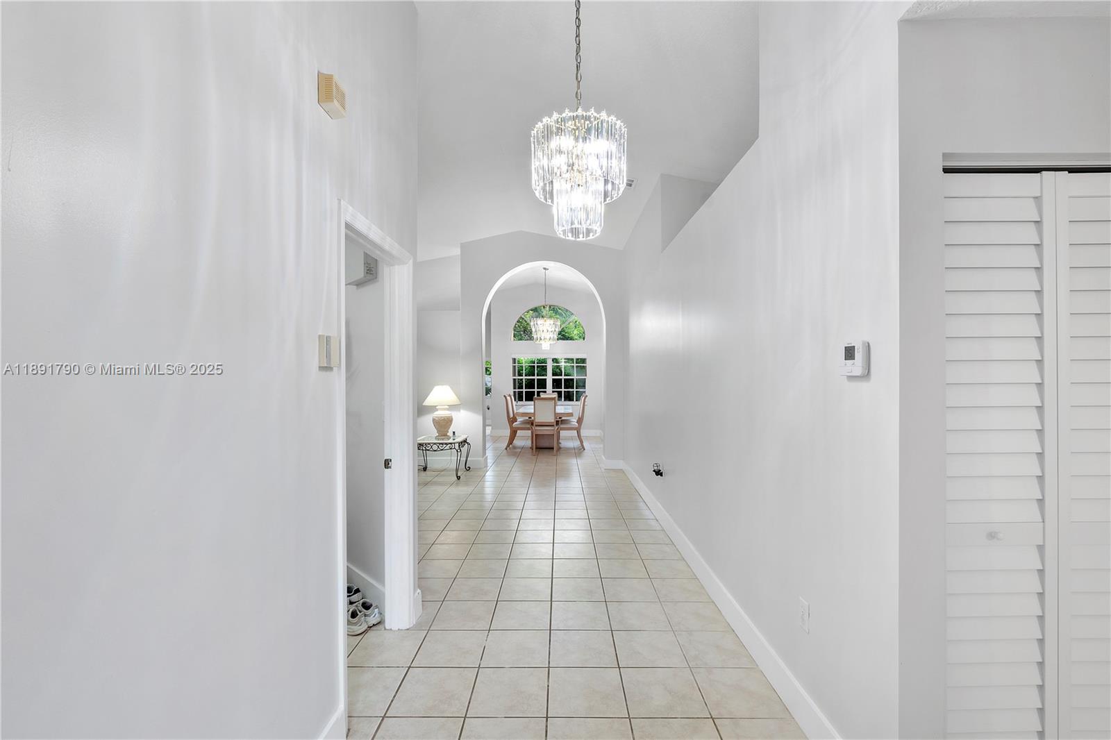 10350 SW 166th Ct — Photo 5