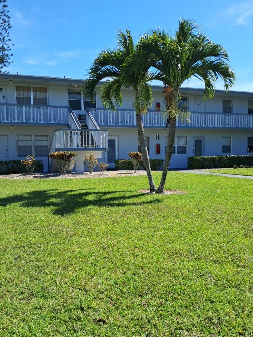 188 Norwich H # 188, West Palm Beach FL 33417