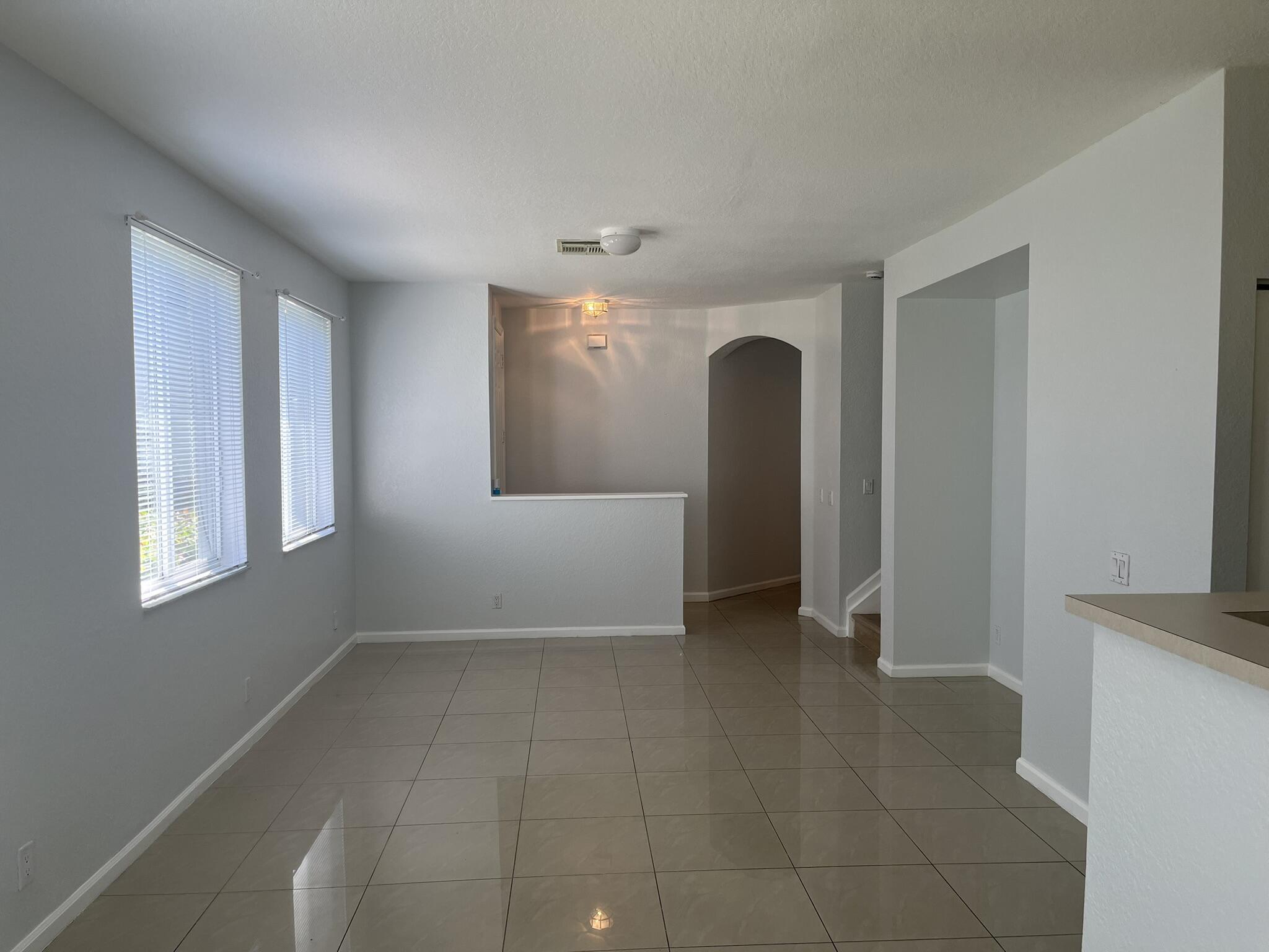 3231 LAUREL RIDGE Circle — Photo 4