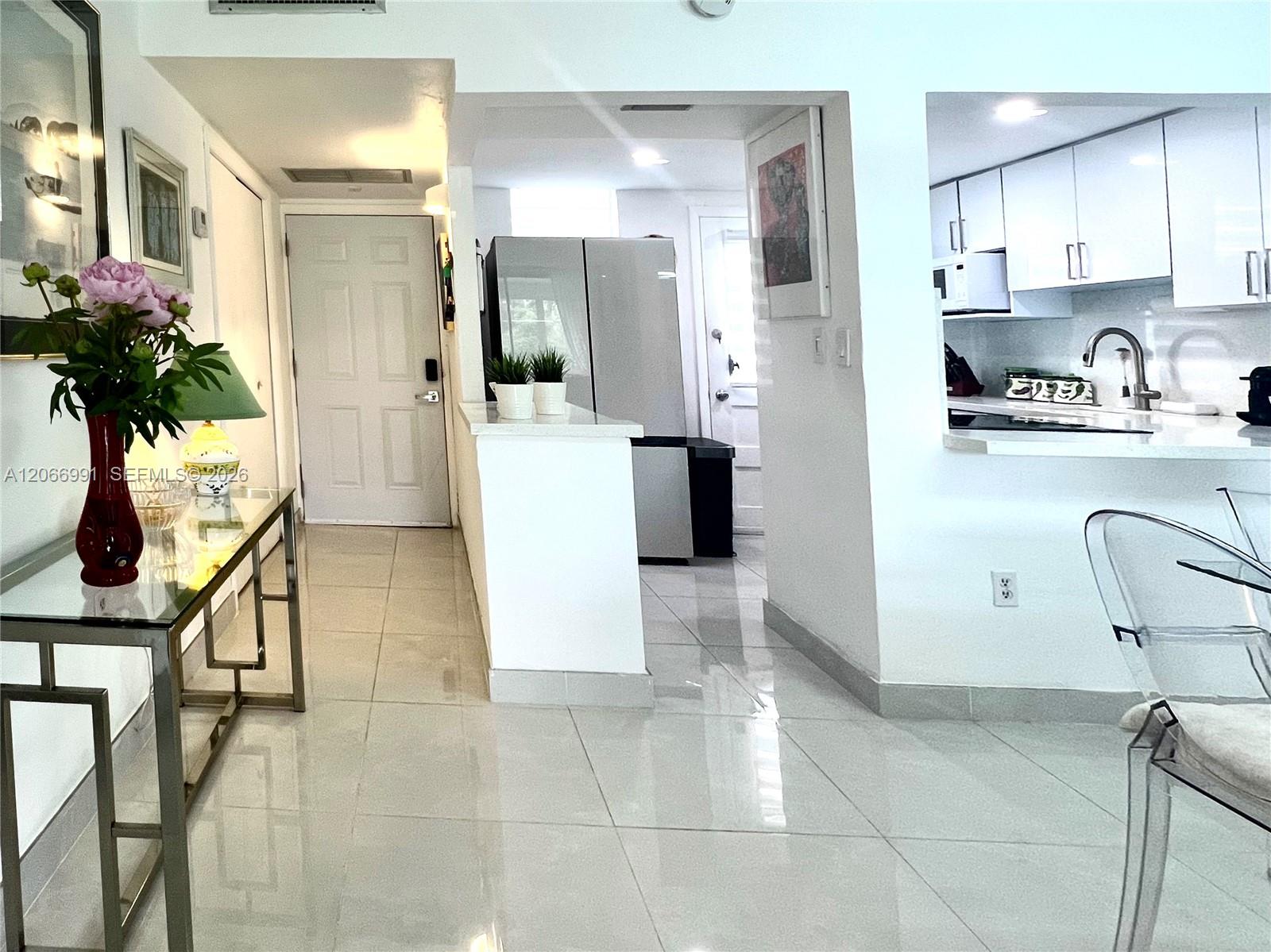 3030 Marcos Dr # T104 — Photo 3