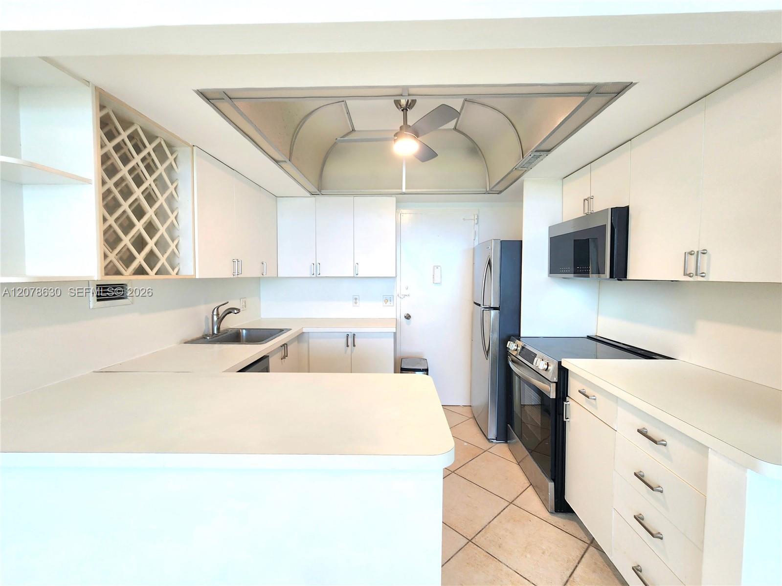 3505 S Ocean Dr # 621 — Photo 5