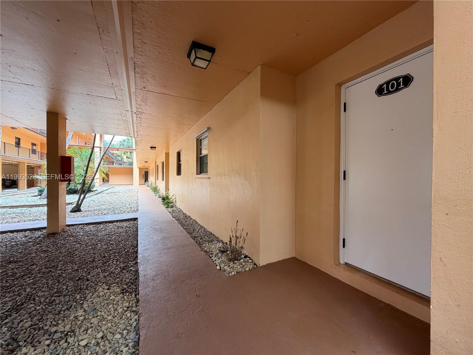 400 Commodore Dr # 101 — Photo 3