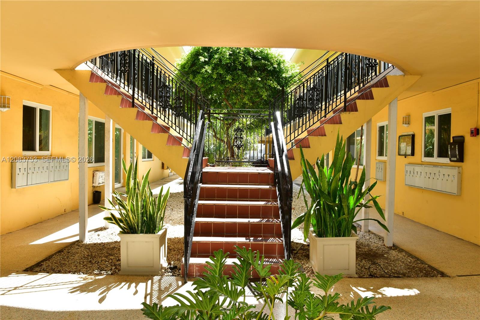 65 W Washington Ave # 26, Miami Beach FL 33139