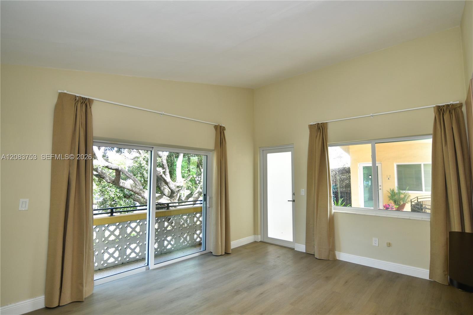 65 W Washington Ave # 26 — Photo 5
