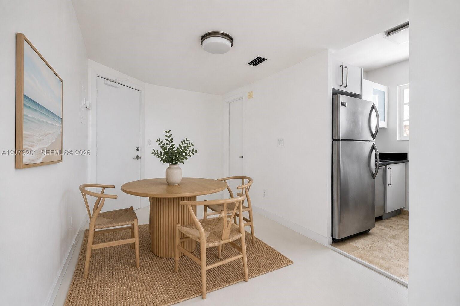 3915 N Meridian Ave # 201 — Photo 2