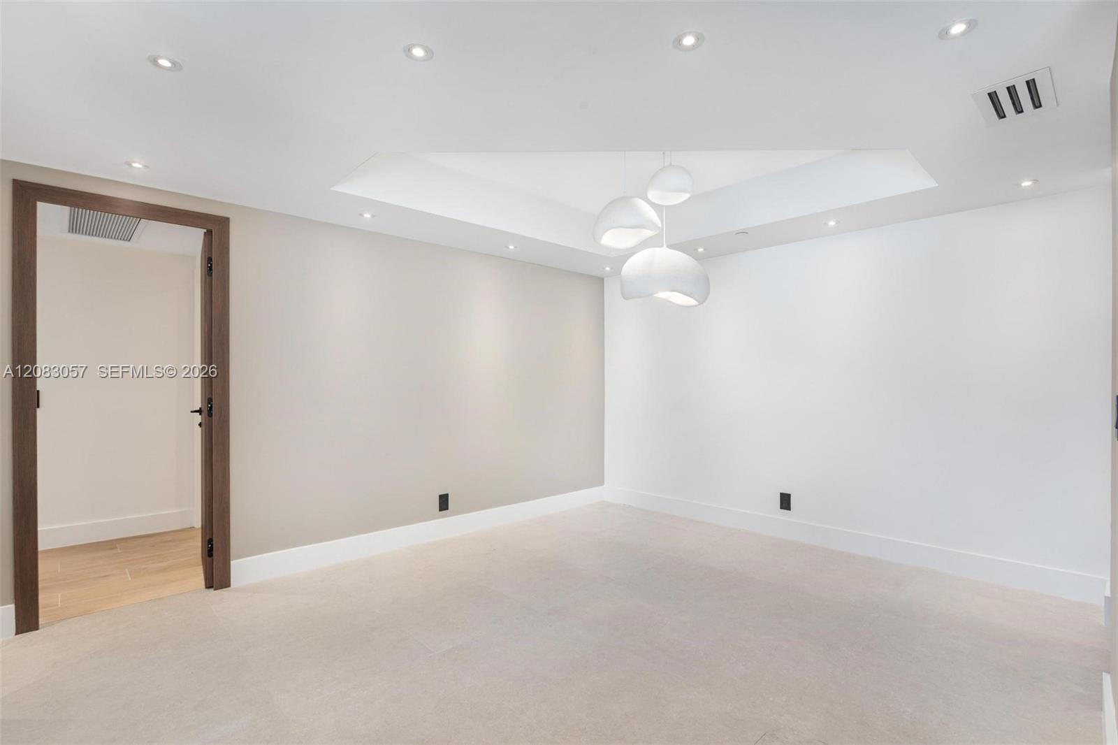3610 Yacht Club Dr # 213 — Photo 3