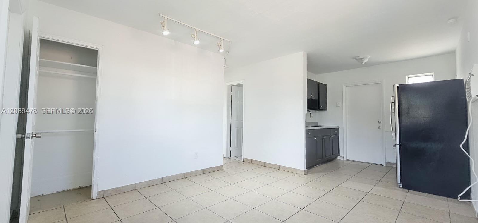2332 NW 14th Ct # 2332 — Photo 3