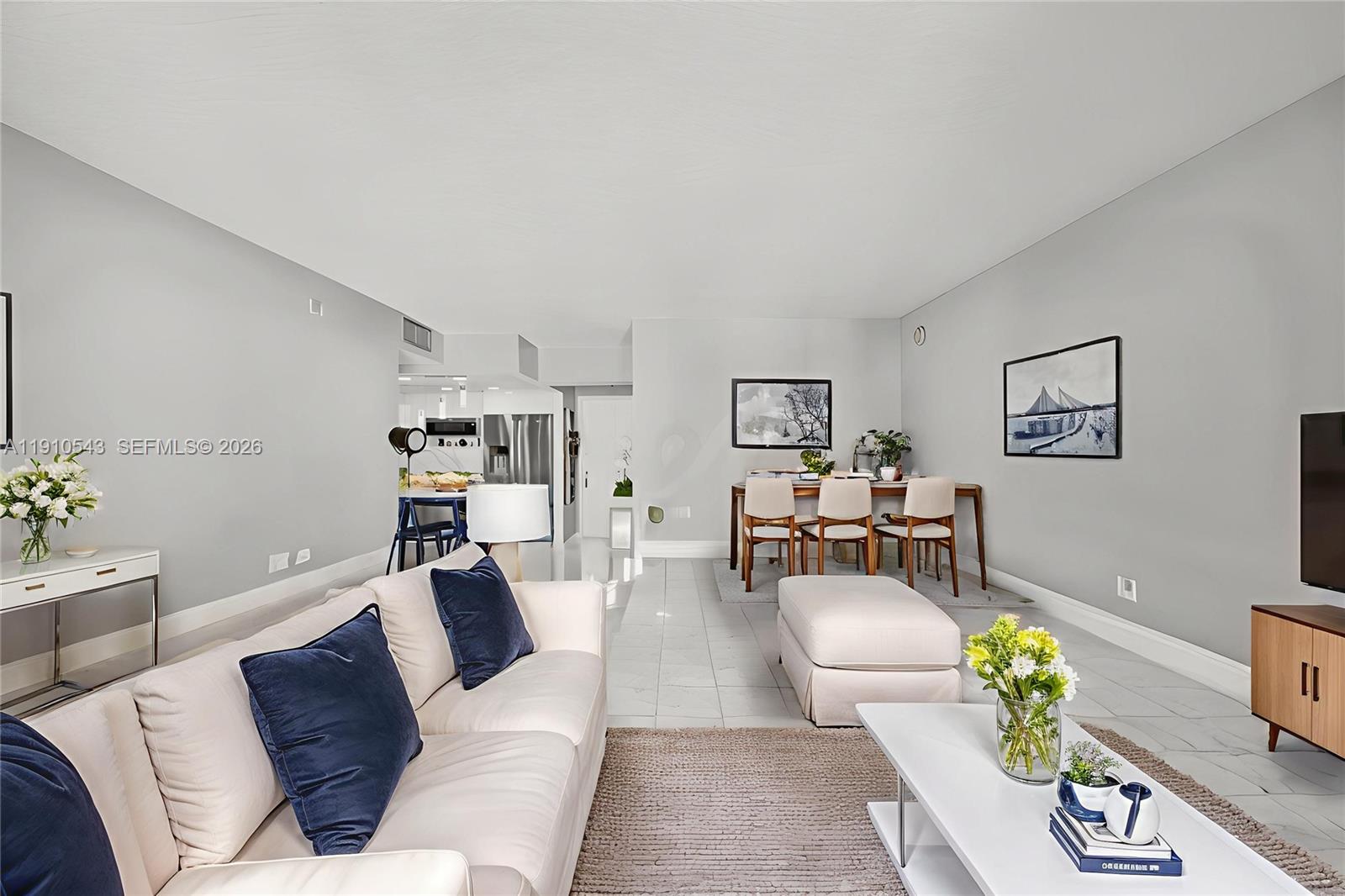 9686 Fontainebleau Blvd # 507 — Photo 2
