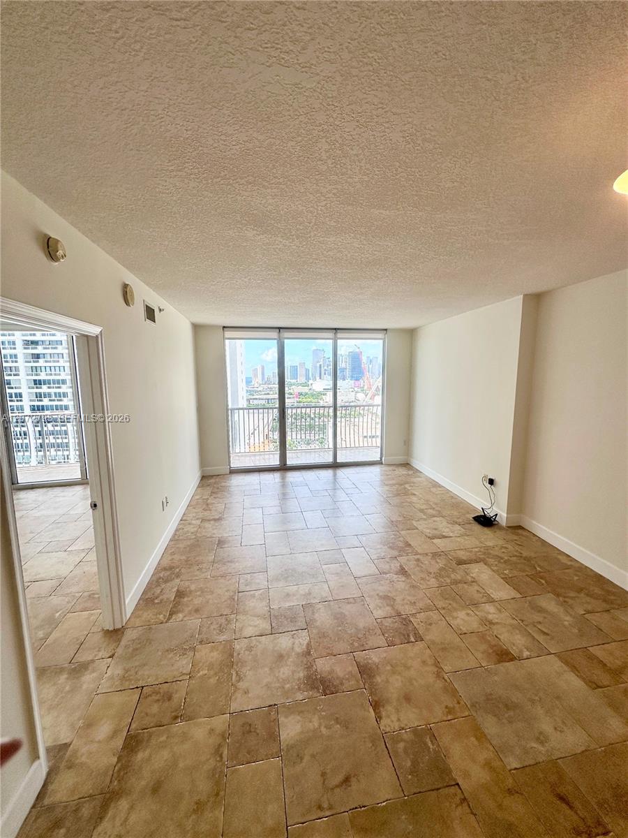 1750 N Bayshore Dr # 2406 — Photo 5