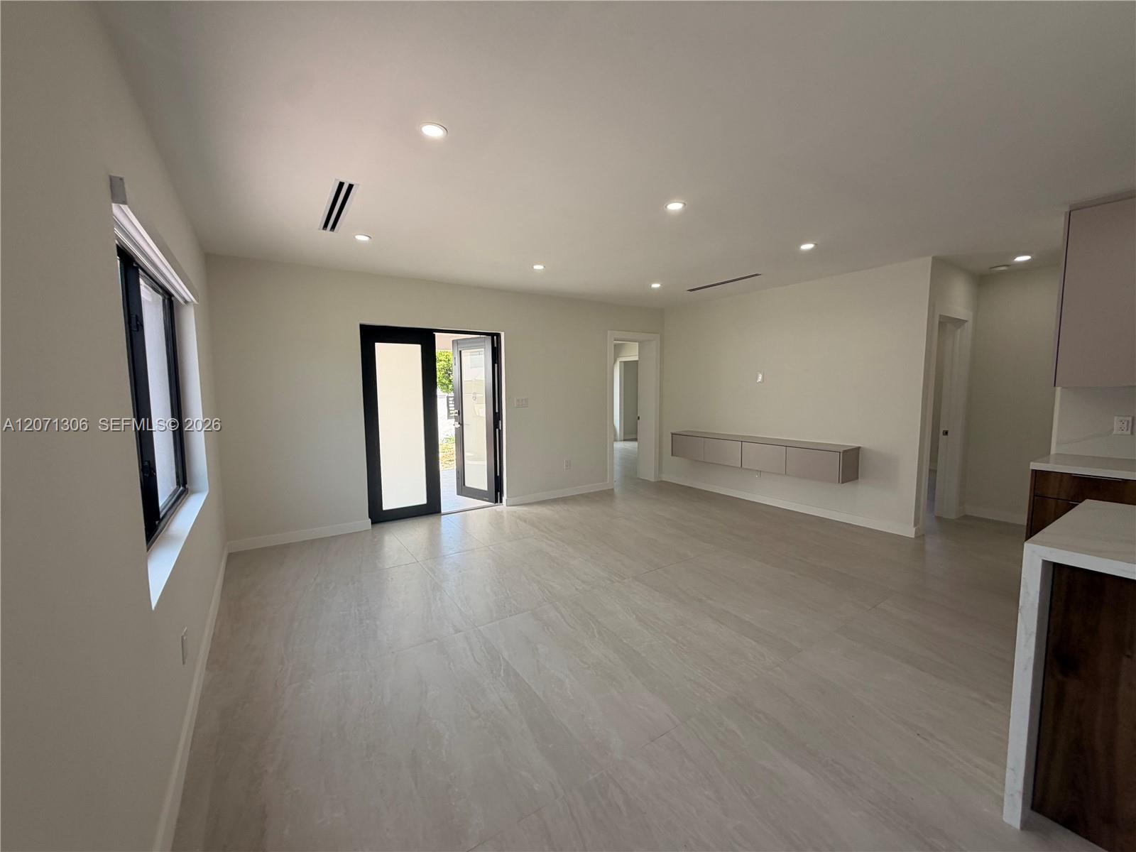 3680 NW 16th St View 7