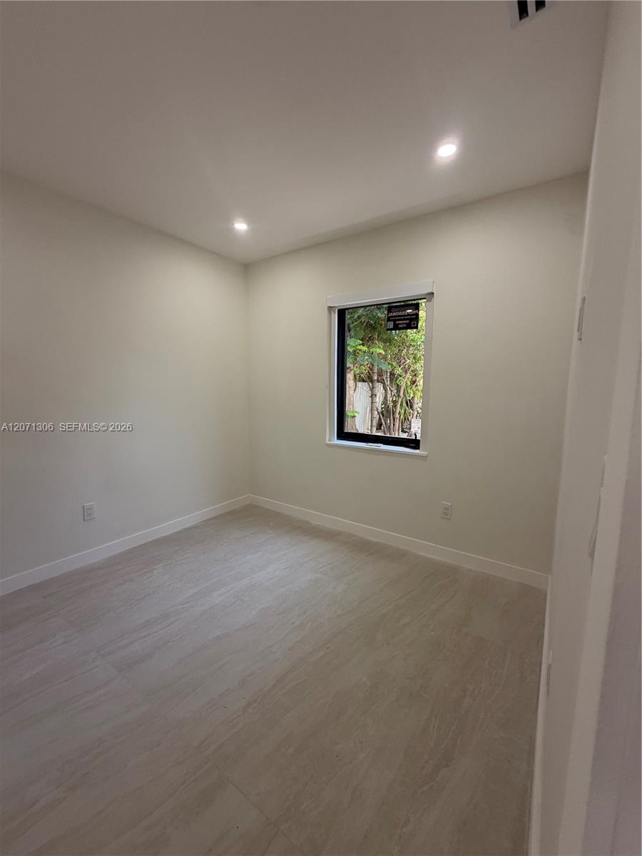 3680 NW 16th St View 8