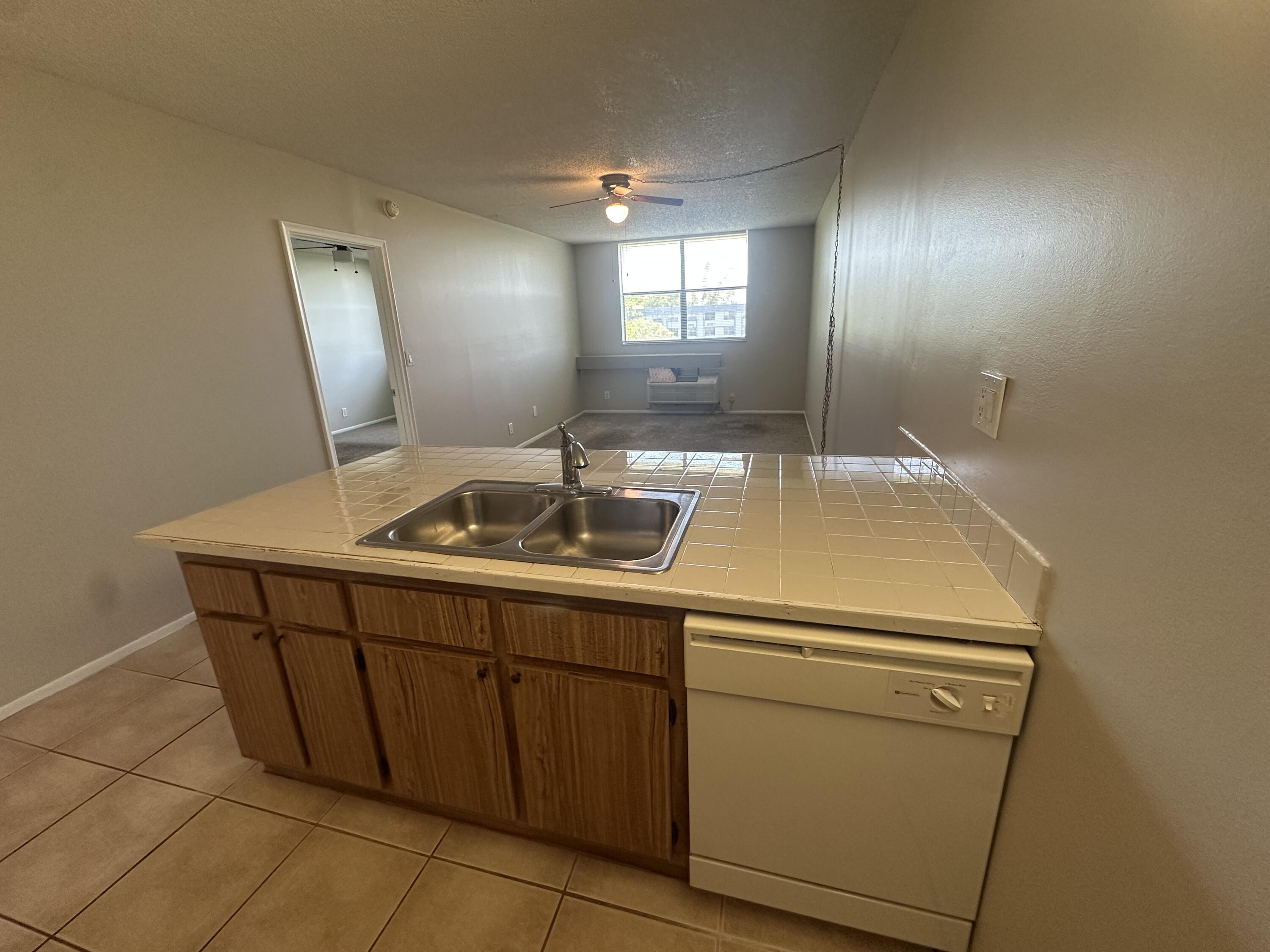 2501 RIVERSIDE Drive # A, Coral Springs FL 33065
