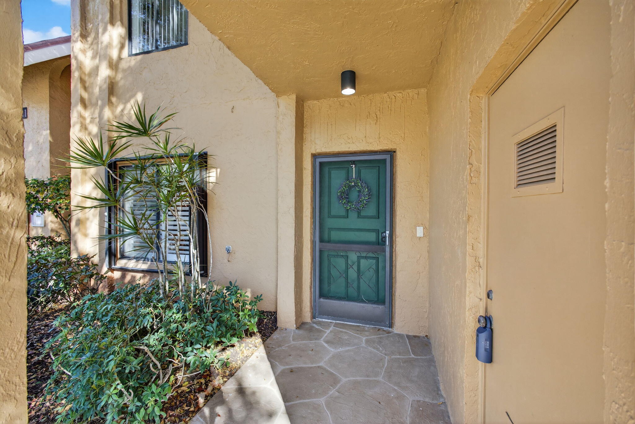 11282 GREEN LAKE Drive # 104 — Photo 2