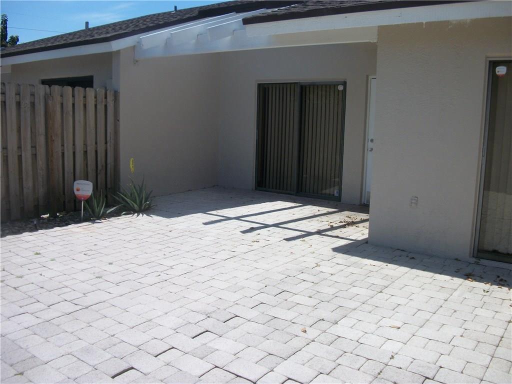 4953 E LAKES Drive — Photo 4