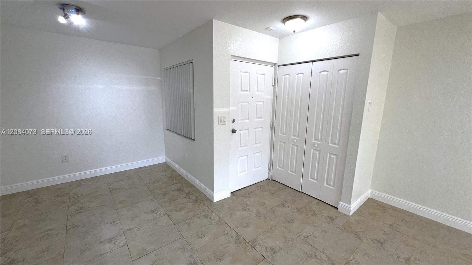 2841 N Oakland Forest Dr # 203 — Photo 3