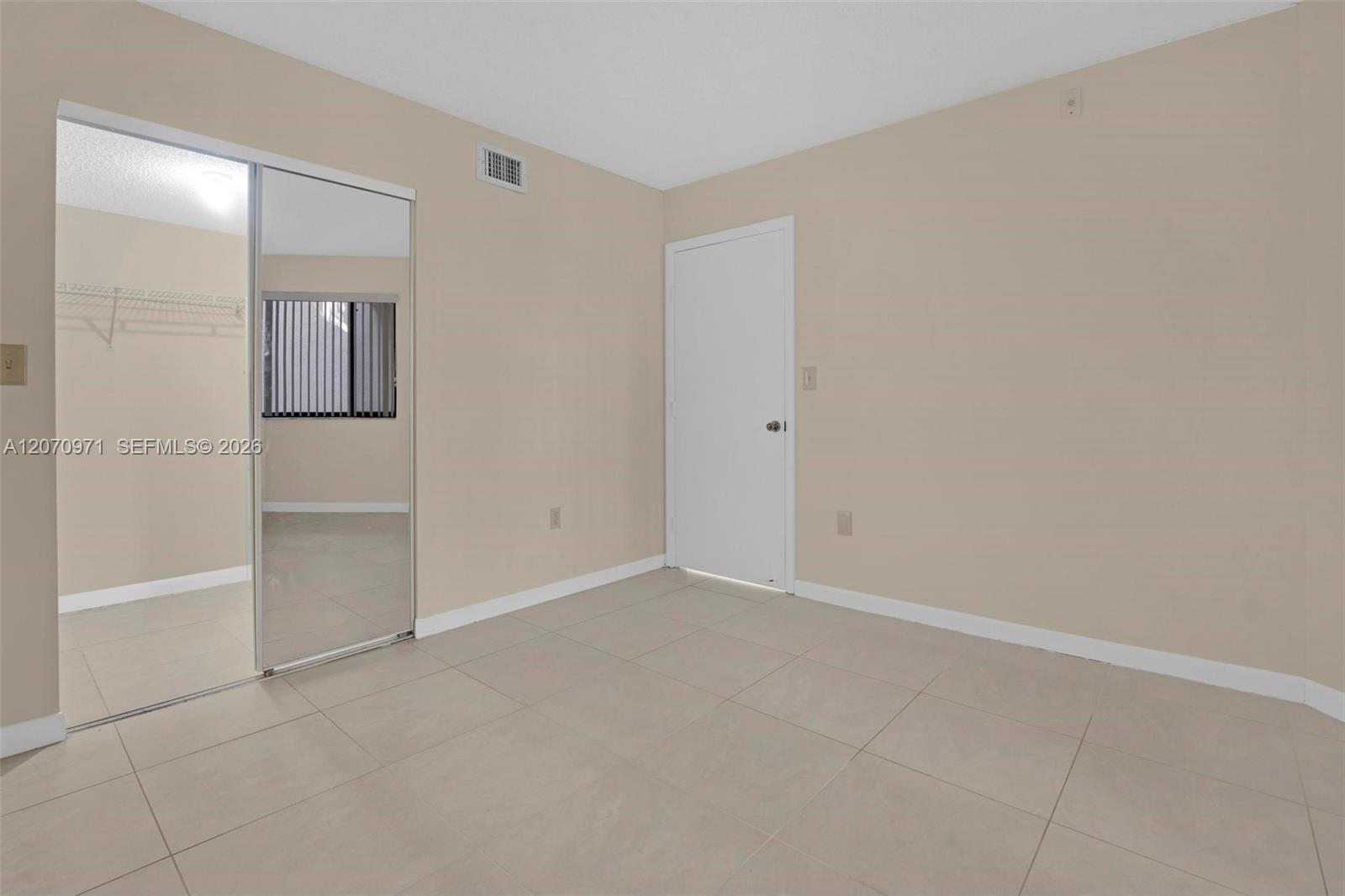 15545 N Miami Lakeway N # 106 View 13