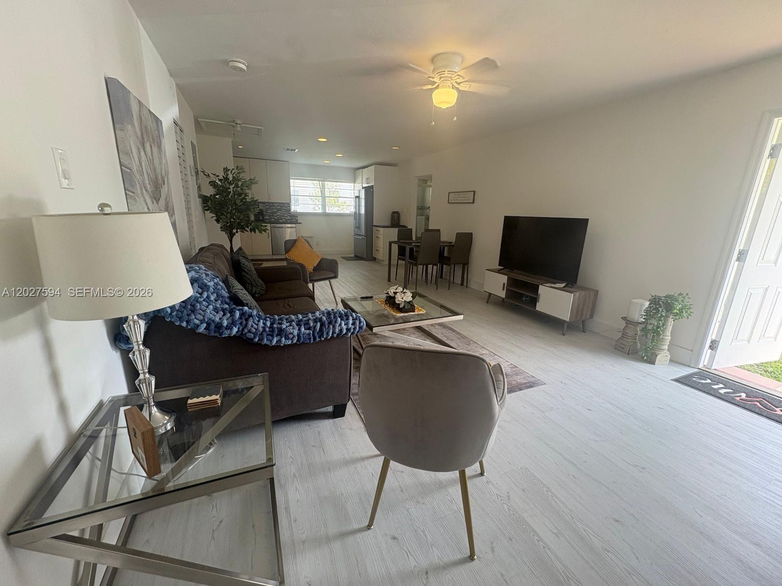 201 Columbus Pkwy # B, Hollywood FL 33021