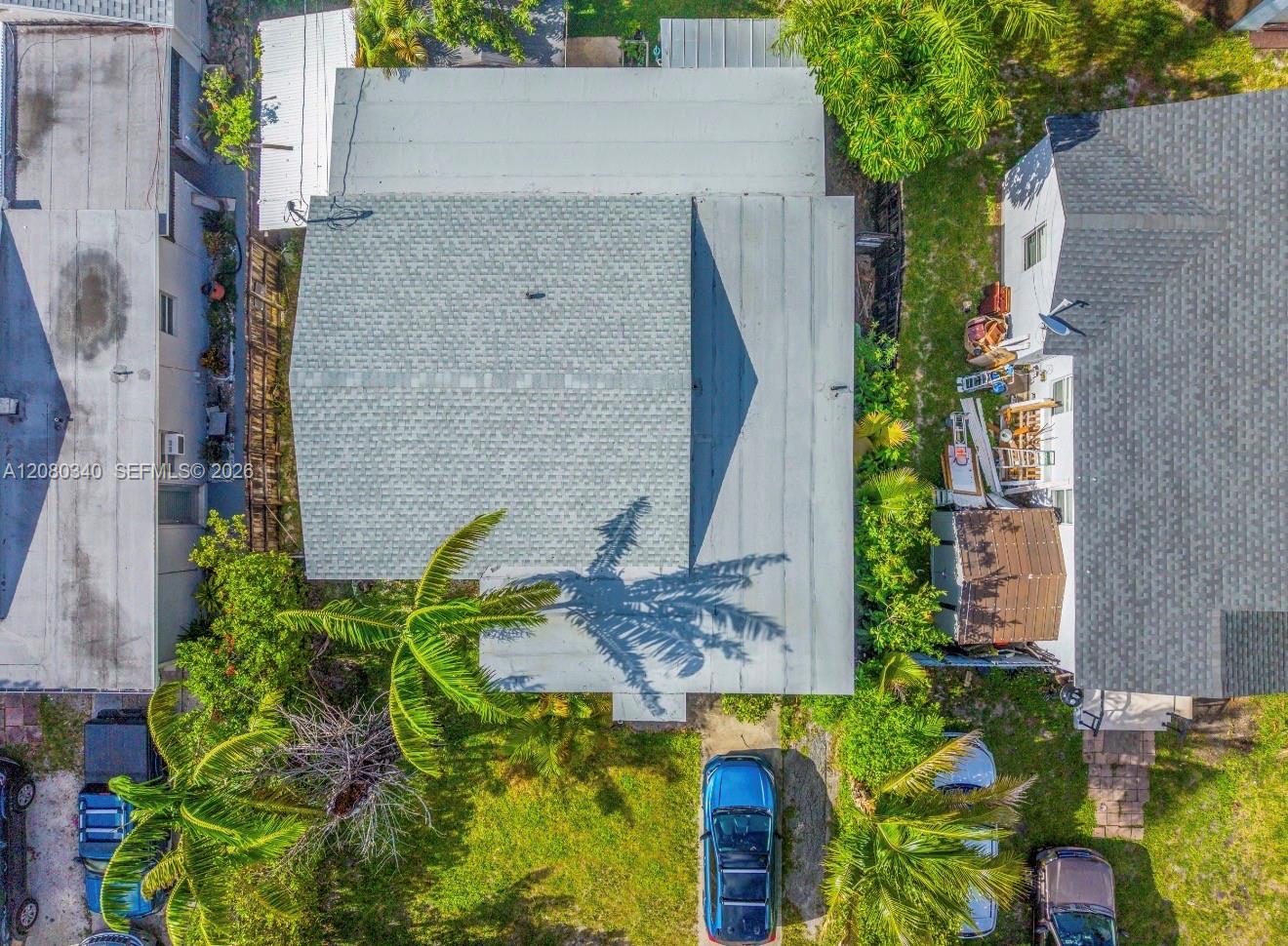 2326 Harding St — Photo 4