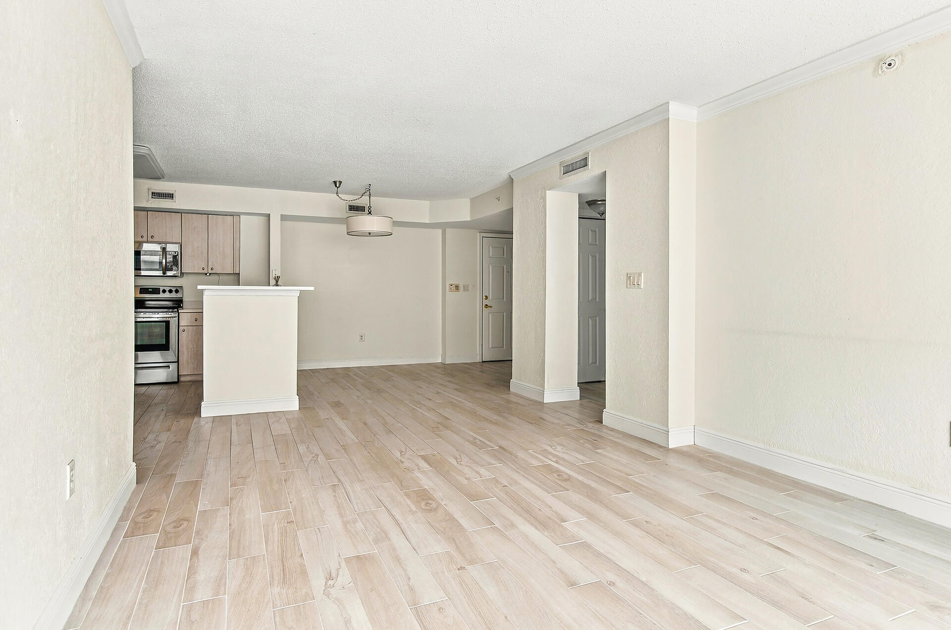 1801 N Flagler Drive — Photo 3