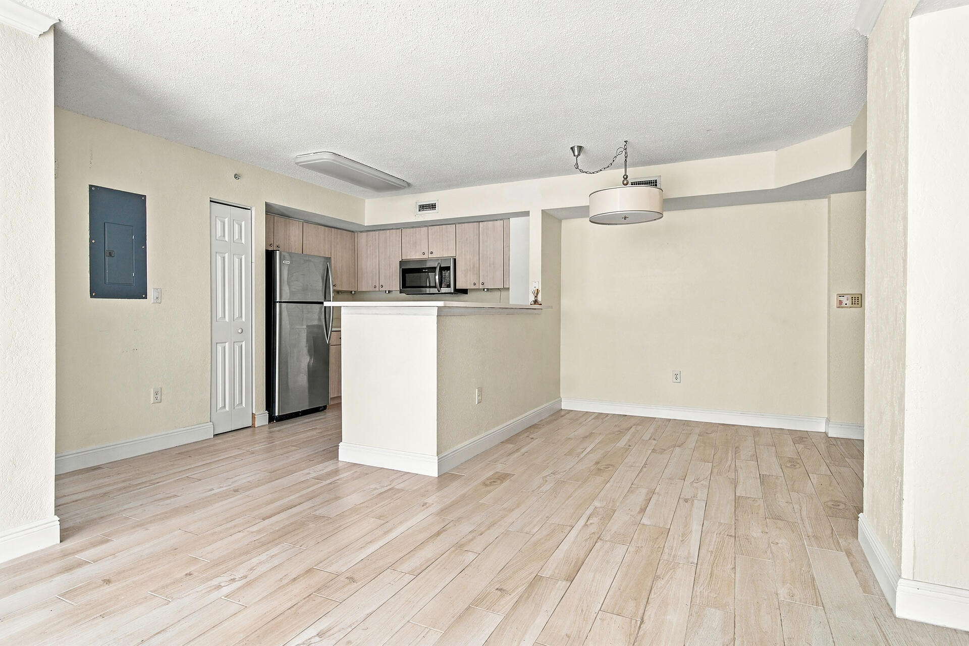 1801 N Flagler Drive — Photo 5