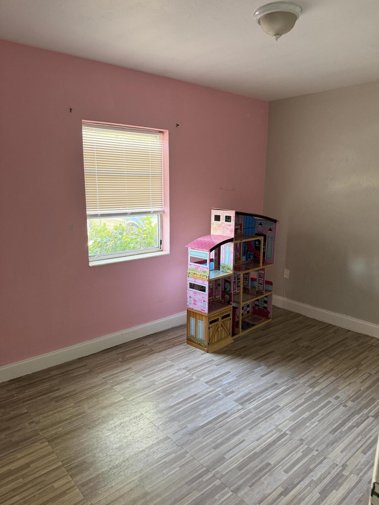 123 SW 22ND Avenue, Fort Lauderdale FL 33312