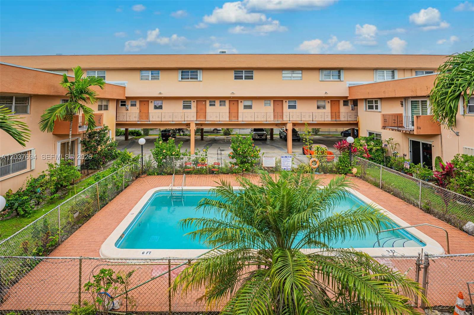 1100 W 35th St # 23, Hialeah FL 33012