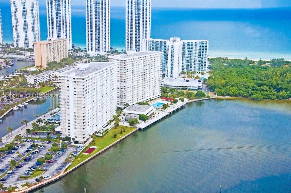 300 Bayview Dr # 1707, Sunny Isles Beach FL 33160