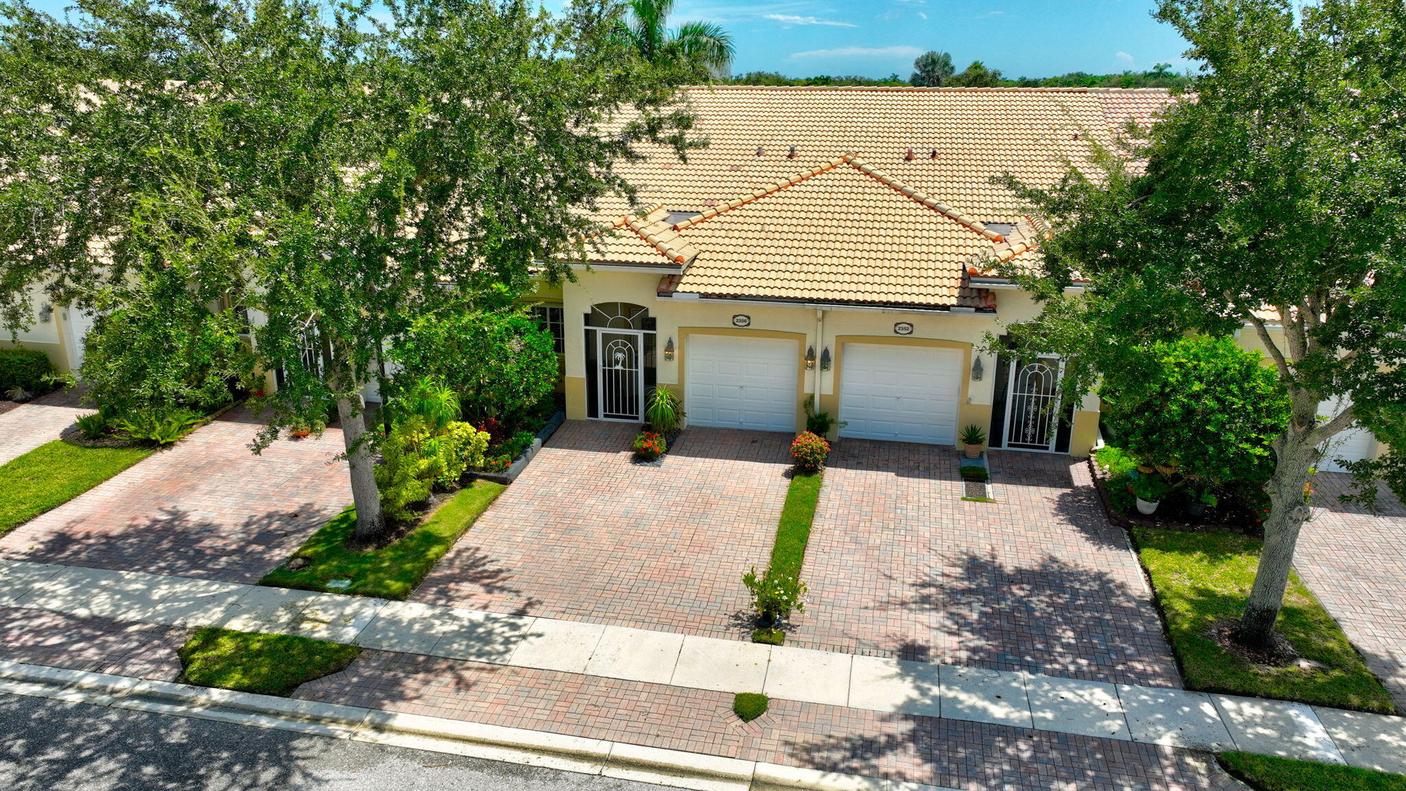 2356 WINDJAMMER Way — Photo 2