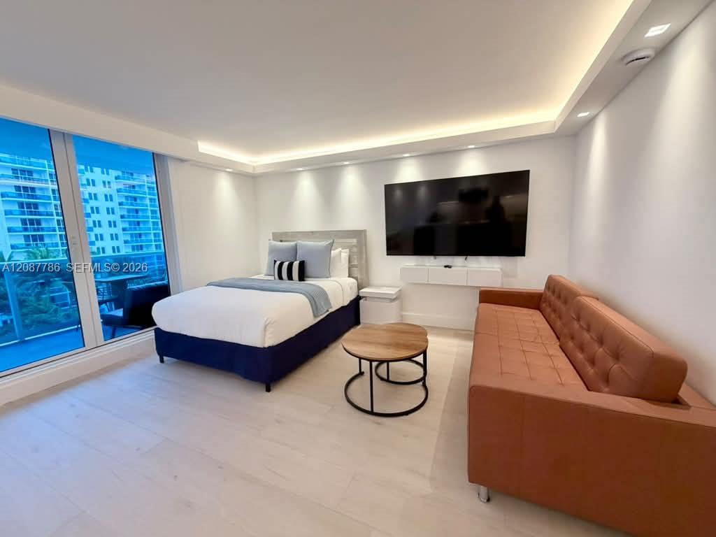 2301 Collins Ave # 920 — Photo 4