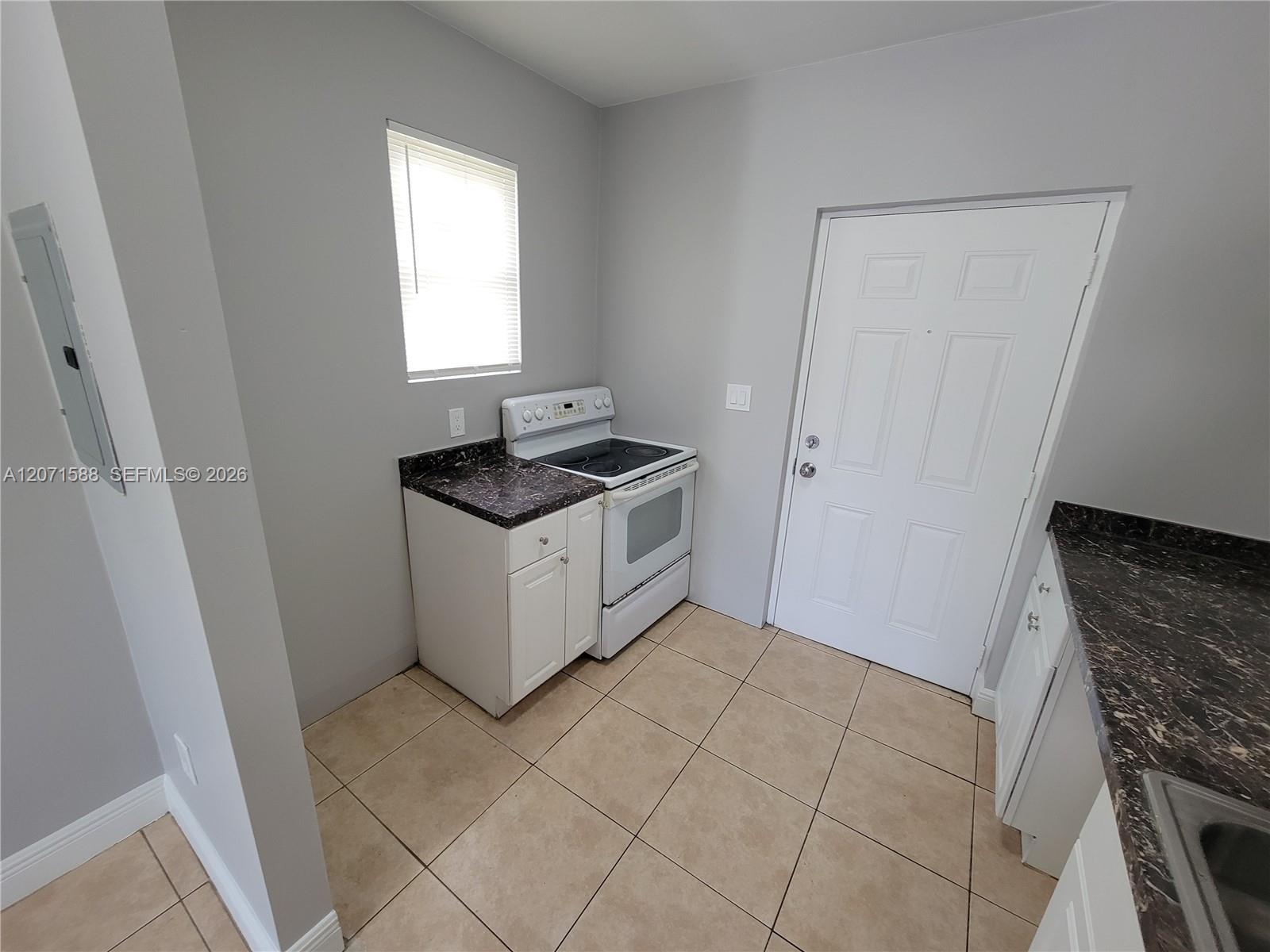1740 NW 1st Pl # 3 View 2